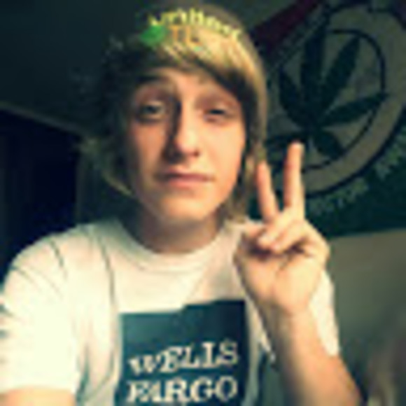 Meet your Posher, Devin - Picture 1 of 1